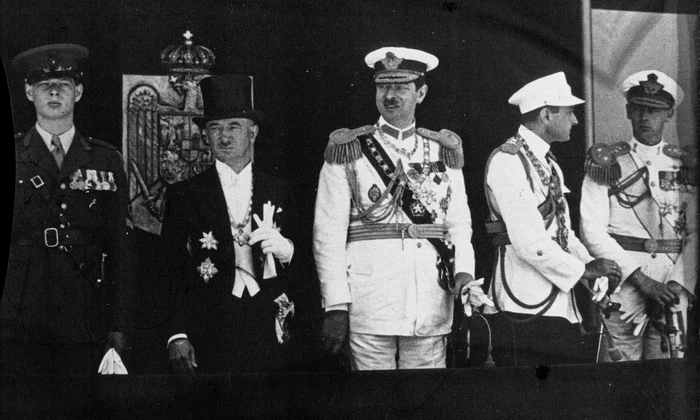 De la stânga la dreapta: Principele Mihai, Edvard Beneš, Regele Carol al II-lea, Principele Regent Paul al Iugoslaviei, Principele Nicolae (© Wikipedia)