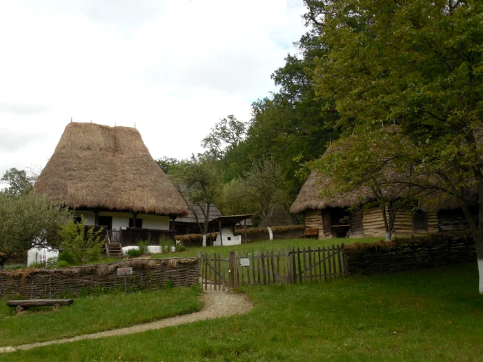 casa de poveste sibiu foto