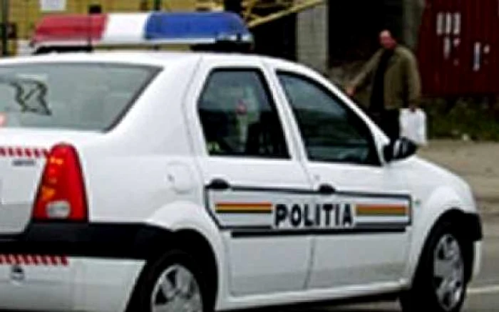 Din primele cercetări ale poliţiei rezultă că accidentul s-a datorat unei depăşiri neregulamentare foto Arhivă