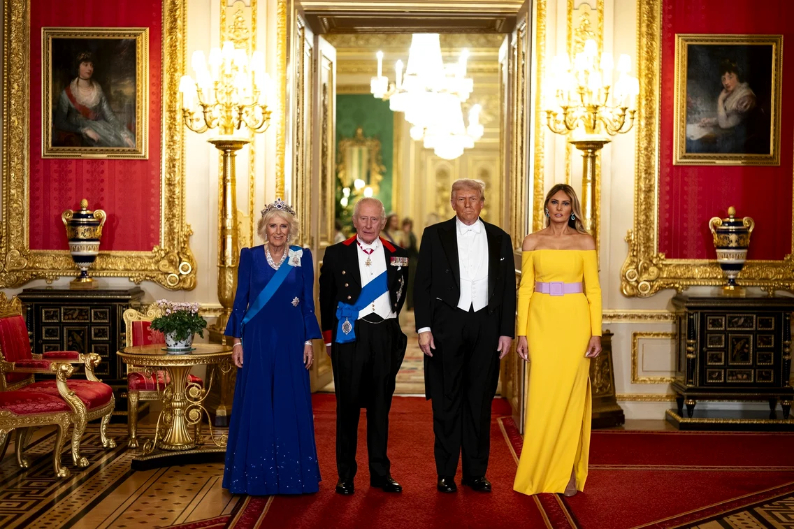 Regina Camilla, Regele Charles, Donald Trump și Melania Trump la dineul de stat