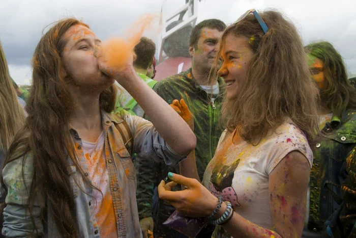 Festivalul Culorilor, de inspiraţie hindusă, la Moscova (Foto: AP)