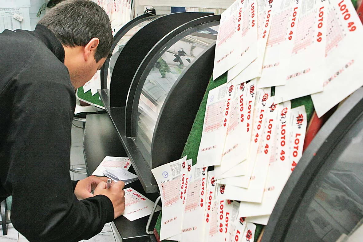 Noi trageri loto joi, 13 noiembrie. Report de aproape 7,5 milioane de euro la Joker