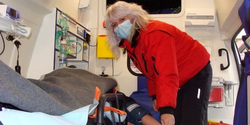 Ambulanţierii lucrează mâine