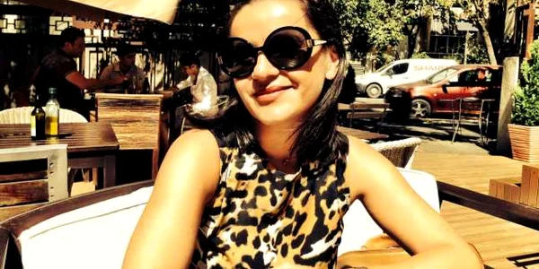 Roxana Marcu Sunglasscurator FOTO wall-street.ro