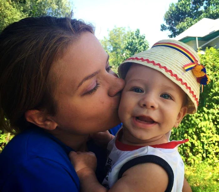 Aela Cotabiță a ales să facă nunta de Sf. Alexandru, chiar de ziua onomastică a fiuluiei, Tudor Alexandru