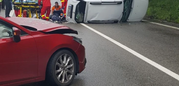 Accident pe Valea Oltului DN 7 - E 81 la Câineni cu şase victime Foto Adevărul