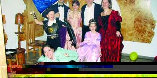 Resita: Bănăţenii se văd prinţi şi prinţese de Crăciun
