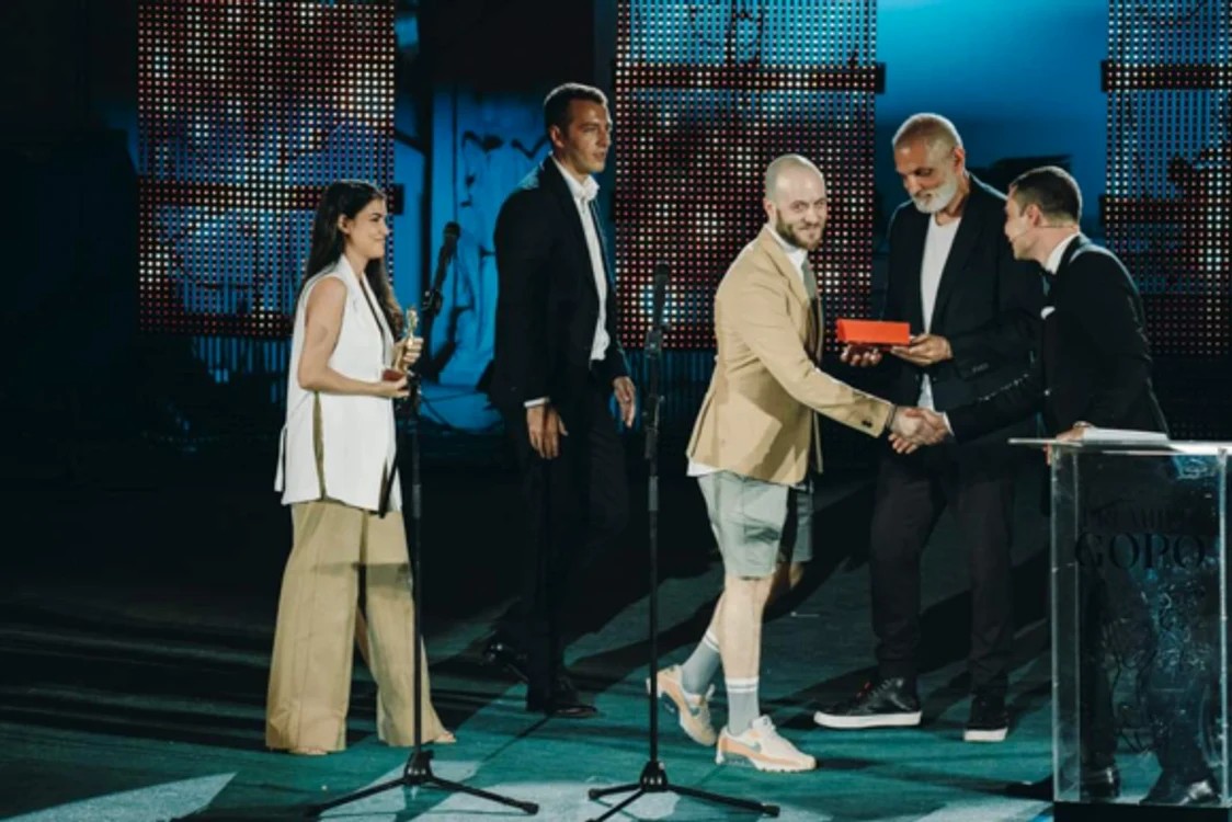 
    Premiul pentru Cea mai bună muzică originală - Marius Leftărache, Matei Stratan și Cristina Chioseafoto: Facebook  
