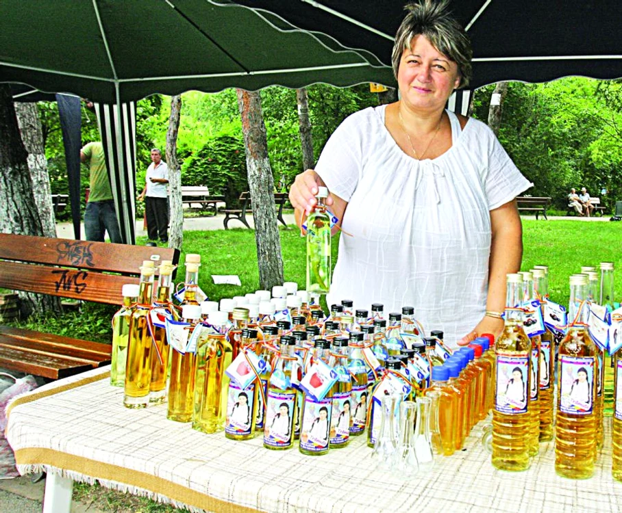 Pălincă cu ardei 25 lei/330 ml