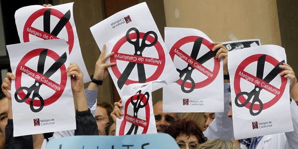 Foto:Reuters. Rezistența regiunilor la disciplina fiscală cerută de Madrid ia amploare.