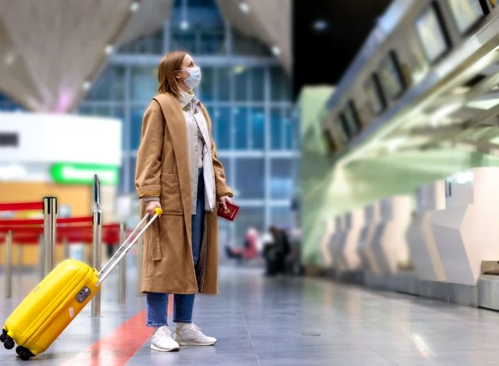 
    Transportatorii aerieni globali cer testarea pentru Covid-19, pe aeroporturi, a tuturor pasagerilor curselor internaţionale, pentru înlocuirea carantinelorfoto: Shutterstock  