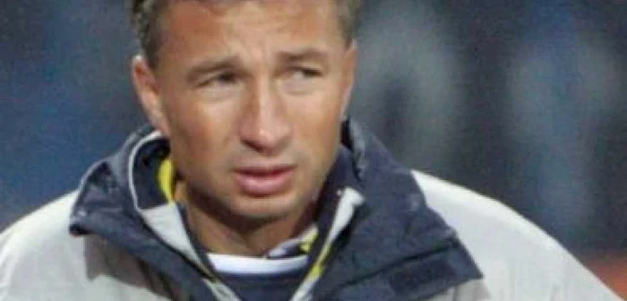 FOTBAL: Dan Petrescu: "Jucătorii Unirii au o datorie faţă de club şi de ţară"