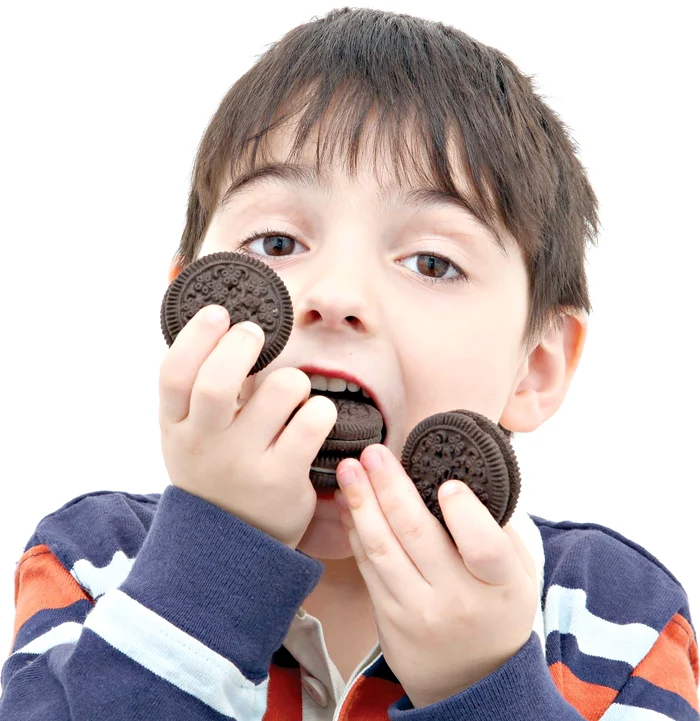 
    Fără nuci şi biscuiţi seara!  