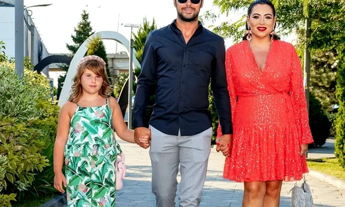 Oana Roman și Marius Elisei  sunt mândri de fiica lor, Isabela Sursa: Instagram