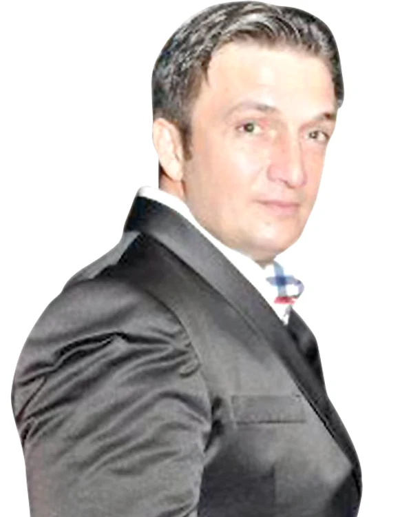 
    Cătălin Radu  