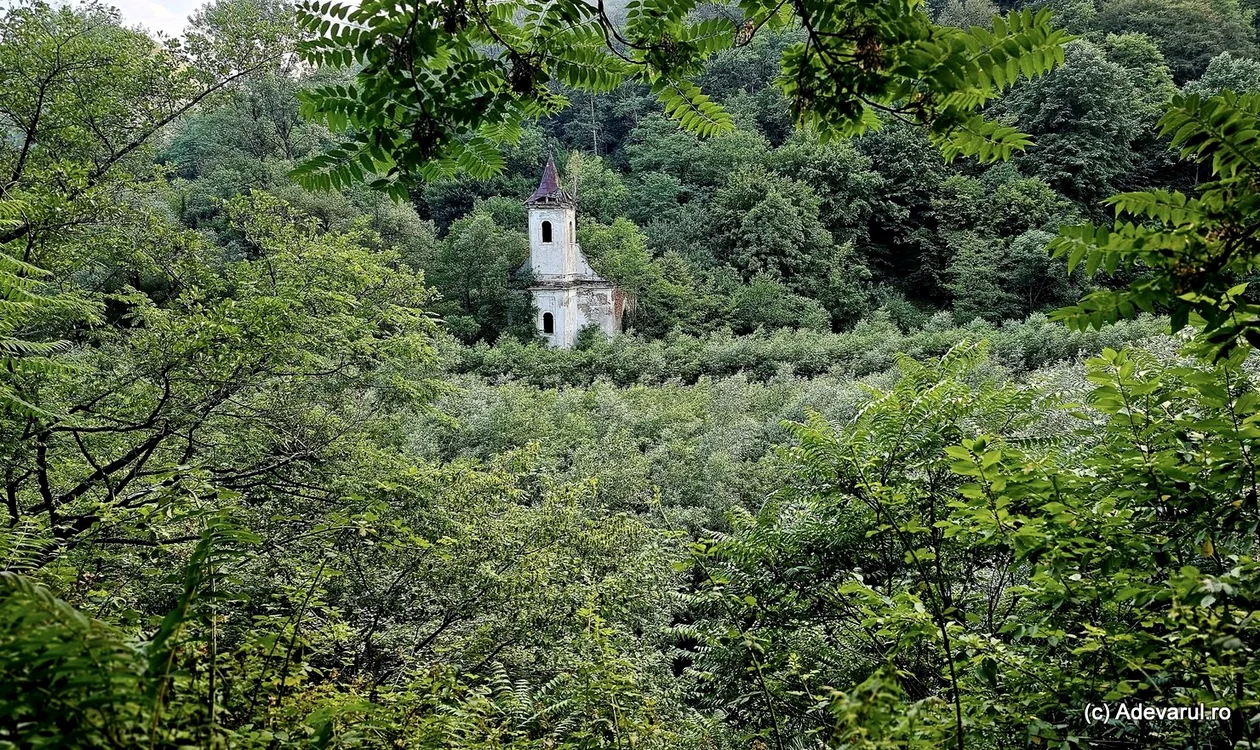 Biserica din Baia Craiului. Foto: Daniel Guță