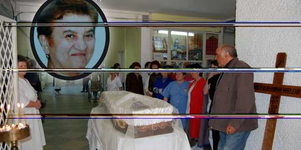 Cadrele medicale, şocate în jurul sicriului fostei colege