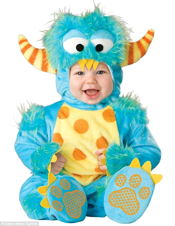 costume haioase copii (FOTO: Photoland/Caters)