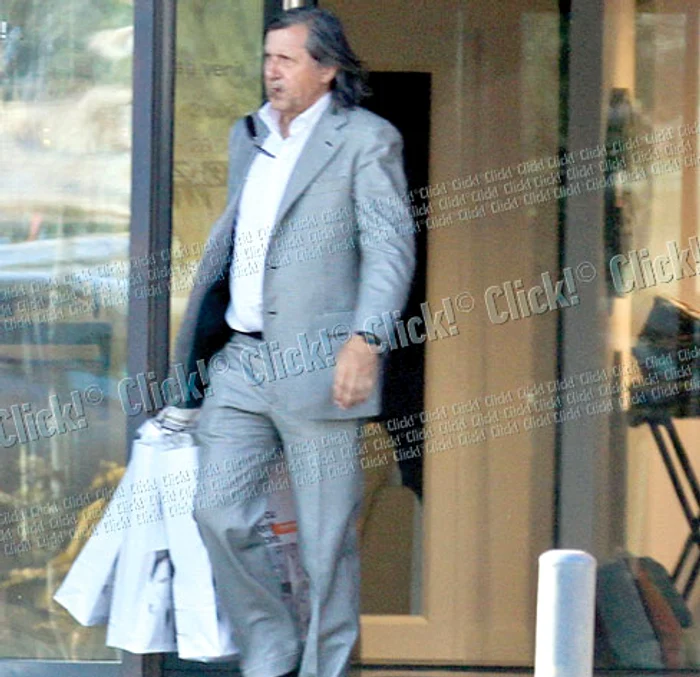 Ilie Năstase  a dus şi el  câteva plase  burduşite  la maşină