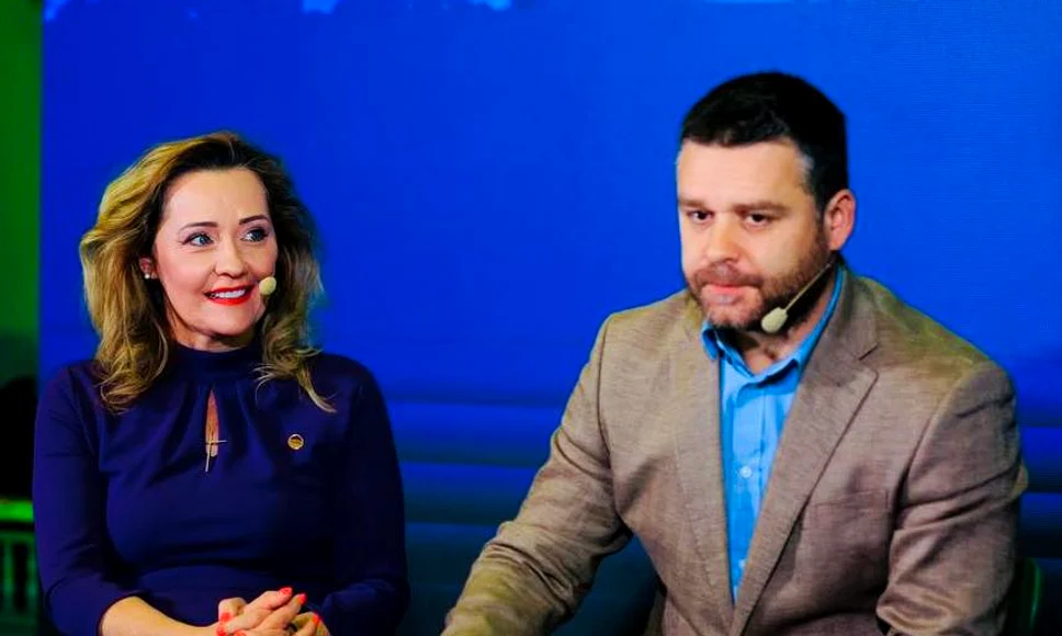 Elena Lasconi l-a felicitat pe Ciprian Ciucu după alegerile de duminică FOTO: Facebook/Elena Lasconi