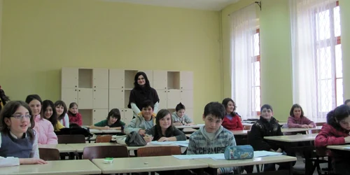 Absolvenţii clasei a VIII-a încep examenele în 20 iunie