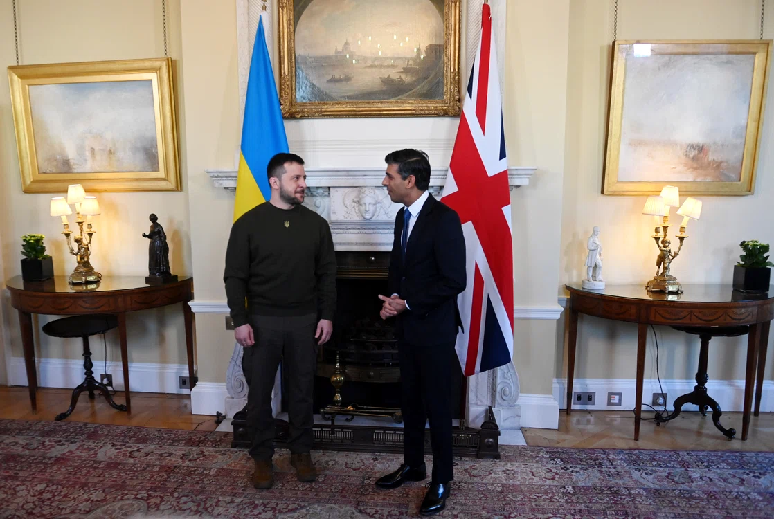Zelenski a sosit miercuri la Londra unde a fost întâmpinat de premierul Sunak FOTO EPA-EFE