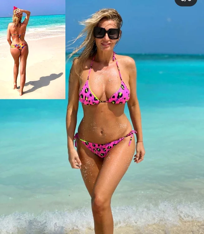 Andreea Bănică (41 de ani) și-a bronzat trupul superb în Maldive