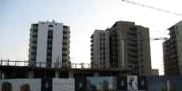 Consilierii locali vor decide cine vor fi norocoşii ce vor locui în cele 90 de apartamente foto Arhivă