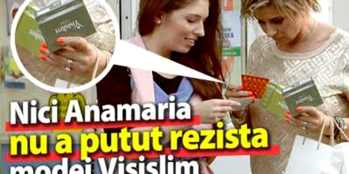 FOTO: Anamaria
îi arată asistentei sale cu ce se menţine suplă