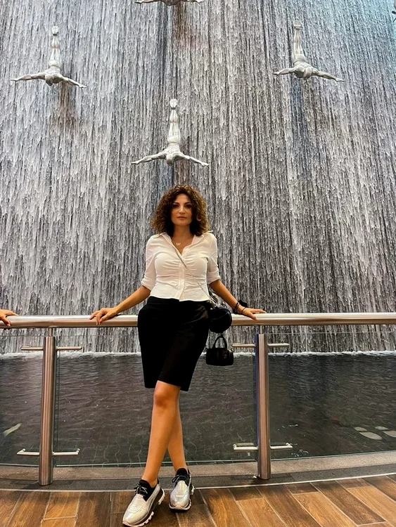 
    Ioana Ginghină, în deșert  