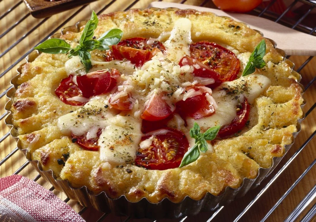 tarta cu branza si rosii jpeg