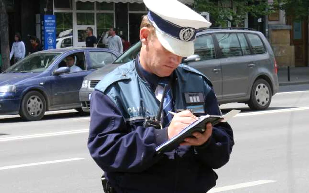 Poliţiştii au întocmit un dosar penal