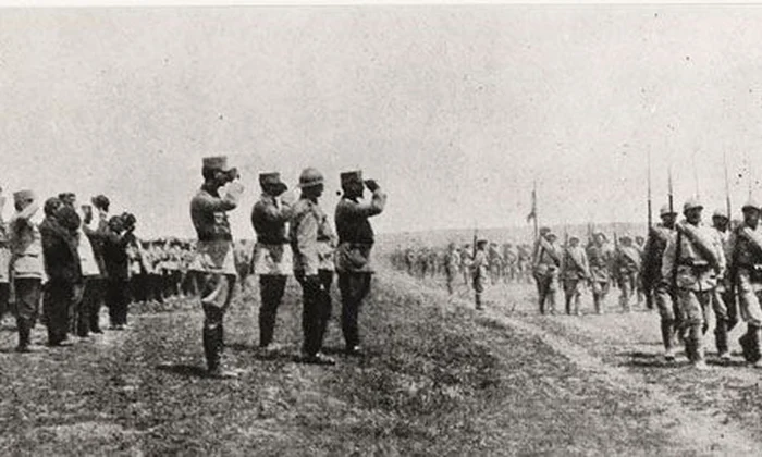 Dezbatere „Historia“ la Adevărul Live: Miracolul din Moldova  Cum a renăscut Armata Română? jpeg