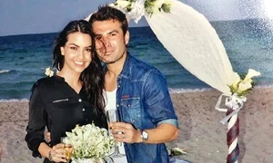 Adrian Mutu si Sandara s au casatorit pe o plaja in Cuba jpeg