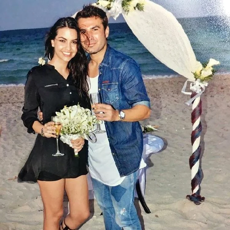 Adrian Mutu si Sandara s-au casatorit pe o plaja in Cuba