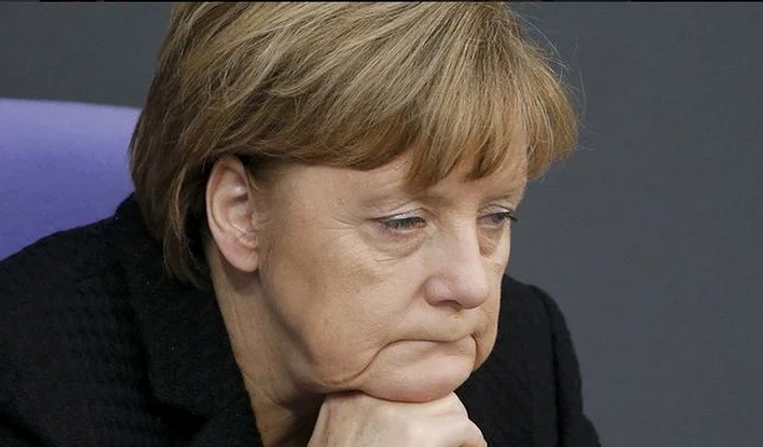 
    Modul în care a gestionat criza refugiaților i-a făcut țăndări Angelei Merkel capitalul de încredere Foto: Twitter  