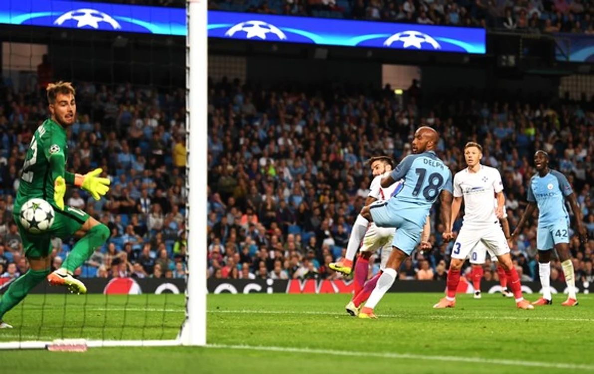 Cojocaru a apărat poarta Stelei în returul cu Manchester City