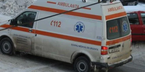 Ambulanţa a adus doi hipotermici la Spitalul Judeţean de Urgenţe