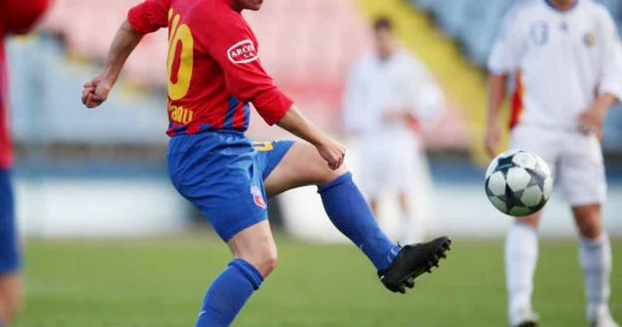 Dorinel Munteanu se întoarce pe teren