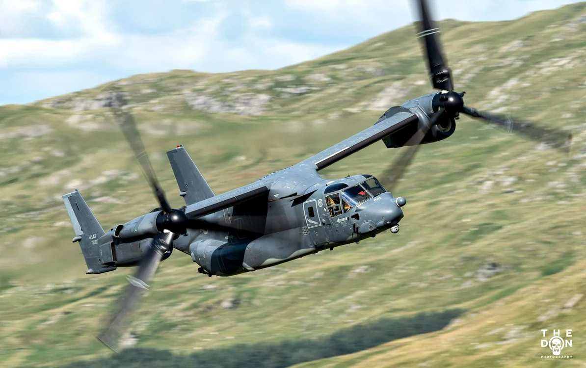 Aeronave de tip MV-22B Osprey au aterizat în proximitatea Ambasadei SUA/FOTO:shutterstock