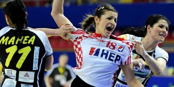 Oana Manea, în defensivă * Foto: Reuters