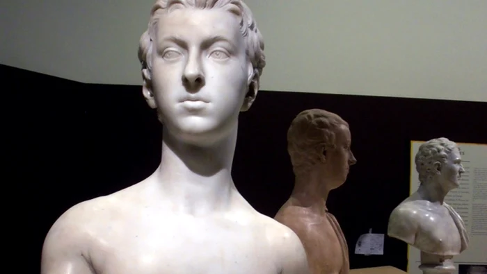 Bustul lui John Gordon era folosit ca opritor de ușă. Sursă foto: Profimedia Images