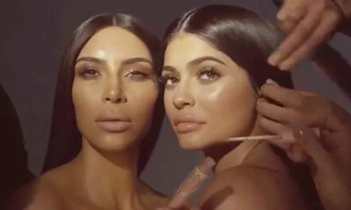 3F5B1E5800000578 4422570 Flawless The duo are preened by a makeup team as they pose and p m 41 1492539438170 jpeg