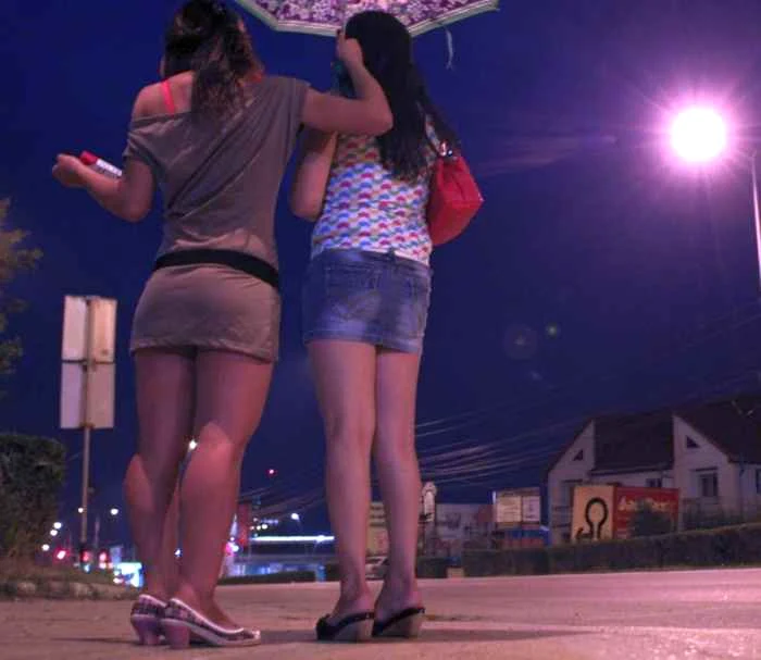 Familia prostituatei minorei s-a aliat cu alte grupuri de proxeneţi din Madrid. (Foto arhivă)