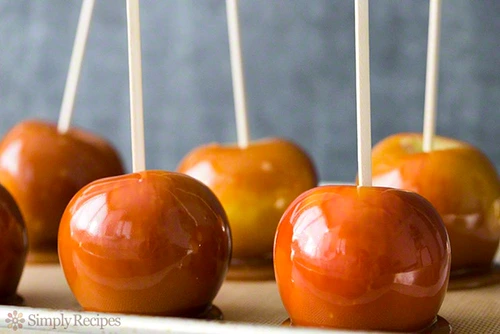 caramel apples 640 dm jpeg