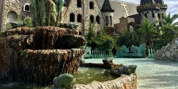 Castelul Ravadinovo FOTO Novinite