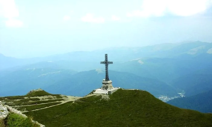 Crucea de pe Caraiman   Un monument misterios jpeg