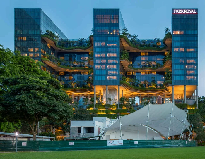 Park Royal on Pickering at dusk from Hong Lim Park Singapore jpg jpeg