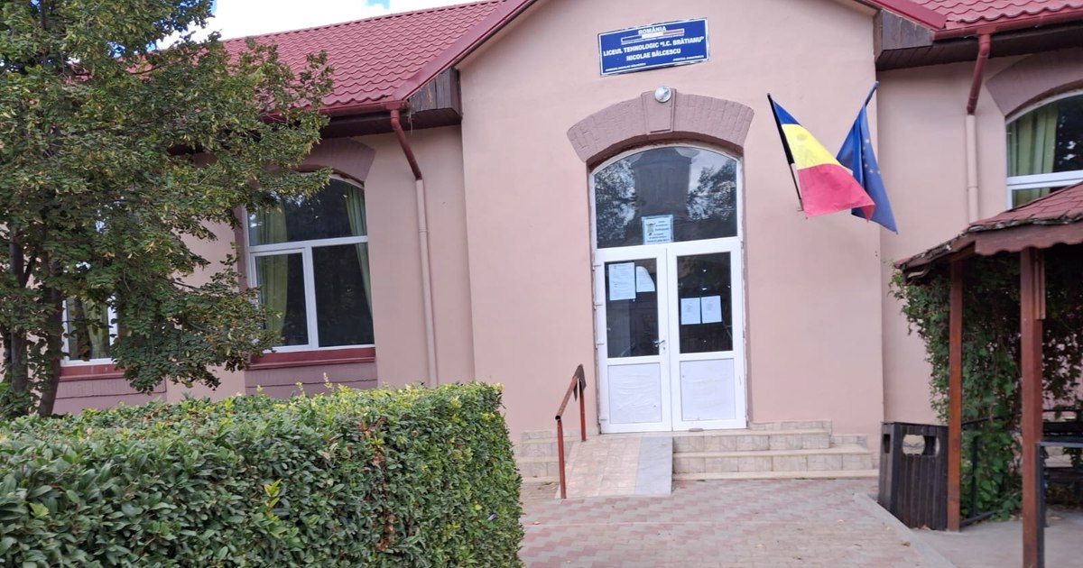 Destinul incert al copiilor din Constanța: unde vor învăța în clasa a IX-a? Destinul incert al copiilor din Constanța: unde vor învăța în clasa a IX-a?