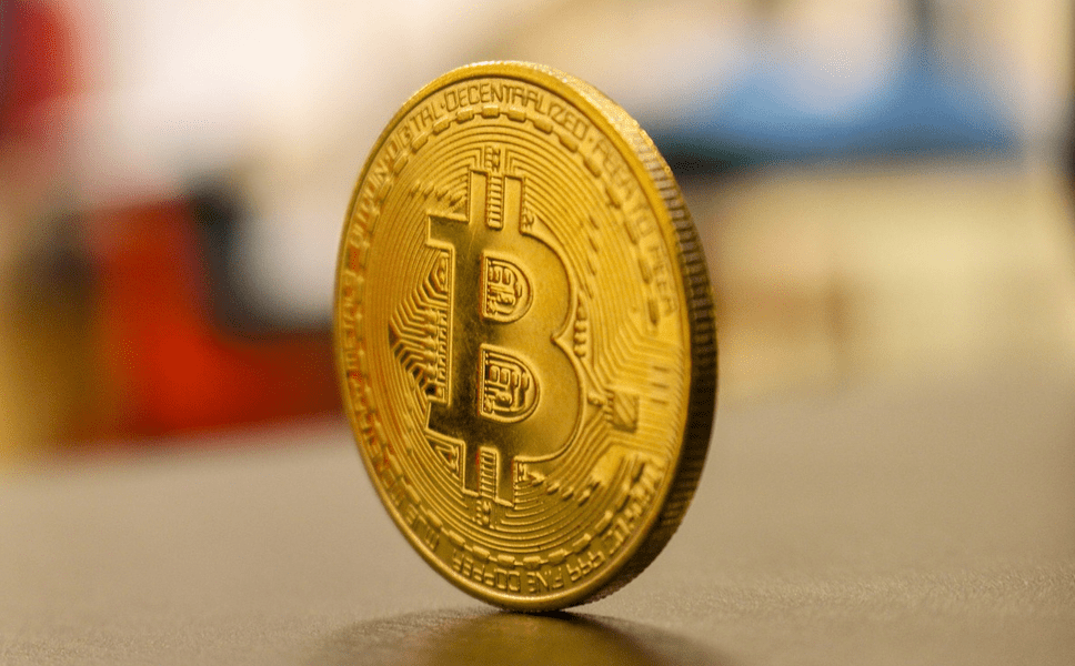 Bitcoin coboară sub 20.000 de dolari, după discursul președintelui Fed